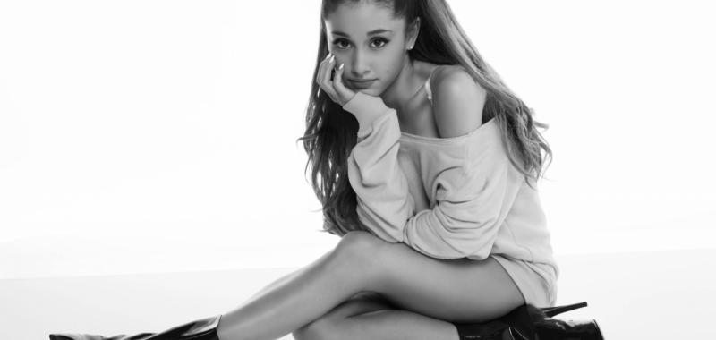 Ariana Grande sigue imbatible  